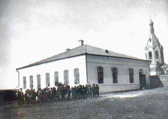 Училище им.Н.И.Костомарова 1911г.